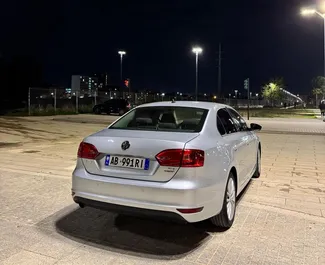 Noleggio auto Volkswagen Jetta 2015 in Albania, con carburante Diesel e  cavalli di potenza ➤ A partire da 30 EUR al giorno.