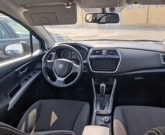 Noleggio Suzuki SX4 S-Cross. Auto Comfort, Crossover per il noleggio in Azerbaigian ✓ Cauzione di Deposito di 400 AZN ✓ Opzioni assicurative RCT, CDW, SCDW, FDW, Furto.