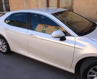 Noleggio auto Toyota Camry 2024 in Azerbaigian, con carburante Benzina e 181 cavalli di potenza ➤ A partire da 83 AZN al giorno.