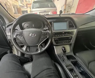 Vista frontale di un noleggio Hyundai Tucson a Baku, Azerbaigian ✓ Auto #15072. ✓ Cambio Automatico TM ✓ 0 recensioni.