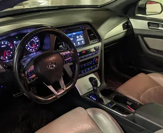 Noleggio auto Hyundai Sonata 2015 in Azerbaigian, con carburante Benzina e 170 cavalli di potenza ➤ A partire da 66 AZN al giorno.