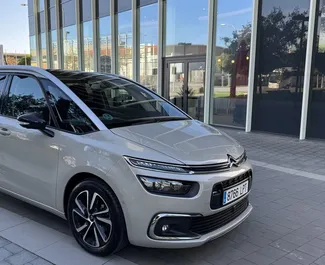Noleggio Citroen C4 Grand Picasso. Auto Comfort, Premium, Monovolume per il noleggio in Spagna ✓ Cauzione di Deposito di 500 EUR ✓ Opzioni assicurative RCT.