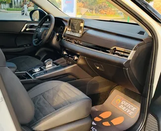 Noleggia Mitsubishi Outlander a Dubai Emirati Arabi Uniti