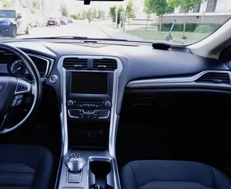 Motore Benzina da 1,5L di Ford Fusion Sedan 2017 per il noleggio a Minsk.