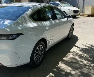 Noleggio BYD Destroyer 05. Auto Comfort per il noleggio in Azerbaigian ✓ Cauzione di Deposito di 300 AZN ✓ Opzioni assicurative RCT, CDW, SCDW, FDW, Furto.