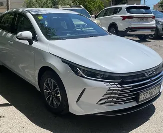 Noleggio auto BYD Destroyer 05 2025 in Azerbaigian, con carburante Benzina e 290 cavalli di potenza ➤ A partire da 56 AZN al giorno.