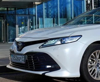 Noleggio Toyota Camry. Auto Comfort, Premium per il noleggio in Kazakistan ✓ Cauzione di Senza deposito ✓ Opzioni assicurative RCT, Senza deposito.