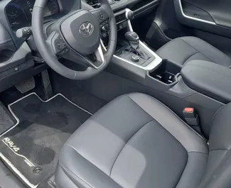 Noleggio auto Toyota Rav4 2024 in Georgia, con carburante Ibrido e 180 cavalli di potenza ➤ A partire da 140 GEL al giorno.
