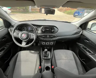 Noleggio auto Fiat Egea 2022 in Turchia, con carburante Diesel e 70 cavalli di potenza ➤ A partire da 20 USD al giorno.