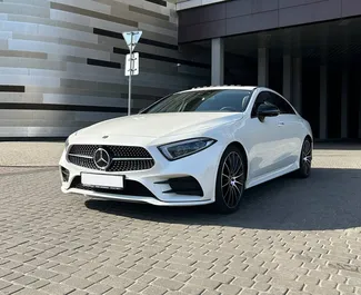 Noleggio auto Mercedes-Benz CLS-Class 2018 in Bielorussia, con carburante Diesel e 245 cavalli di potenza ➤ A partire da 125 USD al giorno.