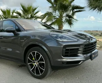Noleggio auto Porsche Cayenne 2022 in Spagna, con carburante Benzina e 455 cavalli di potenza ➤ A partire da 300 EUR al giorno.