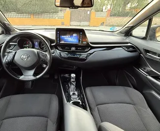 Toyota C-HR 2020 con sistema A trazione anteriore, disponibile ad Alicante.