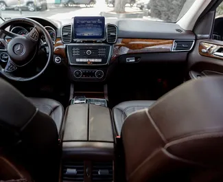 Noleggio auto Mercedes-Benz GLE-Class #15181 Automatico a Tbilisi, dotata di motore 3,5L ➤ Da Giulia in Georgia.