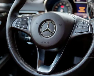 Motore Benzina da 3,5L di Mercedes-Benz GLE-Class 2017 per il noleggio a Tbilisi.