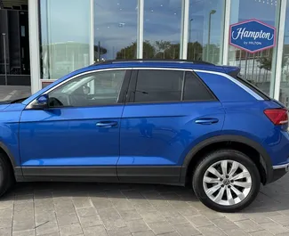 Noleggio auto Volkswagen T-Roc #15180 Automatico a Barcellona, dotata di motore 1,6L ➤ Da Sergei in Spagna.