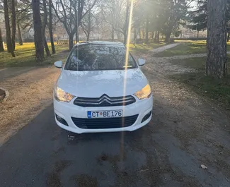 Noleggio Citroen C4. Auto Comfort, Crossover per il noleggio in Montenegro ✓ Cauzione di Senza deposito ✓ Opzioni assicurative RCT, Passeggeri, Senza deposito.