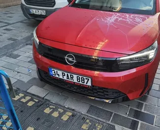 Vista frontale di un noleggio Opel Corsa a Istanbul, Turchia ✓ Auto #15185. ✓ Cambio Automatico TM ✓ 0 recensioni.
