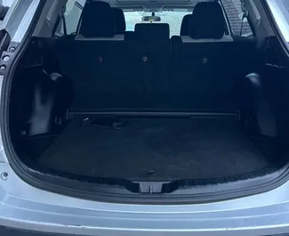 Toyota Rav4 2018 con sistema A trazione integrale, disponibile a Kutaisi.