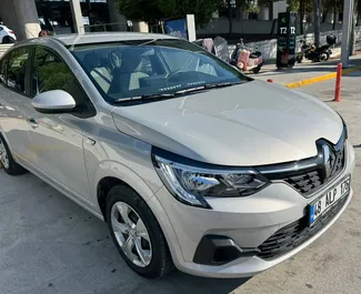 Vista frontale di un noleggio Renault Taliant a Fethiye, Turchia ✓ Auto #11783. ✓ Cambio Automatico TM ✓ 0 recensioni.