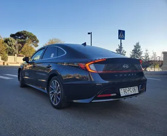 Noleggio auto Hyundai Sonata 2022 in Azerbaigian, con carburante Benzina e  cavalli di potenza ➤ A partire da 53 AZN al giorno.