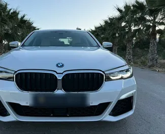 Noleggio auto BMW 530d #15198 Automatico ad Alicante, dotata di motore 2,0L ➤ Da Yevheniia in Spagna.