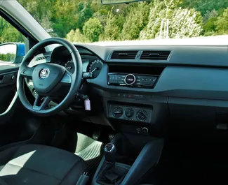 Skoda Fabia Combi 2019 disponibile per il noleggio a Budapest, con limite di chilometraggio di illimitato.