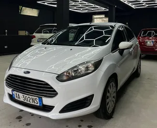Motore Diesel da 1,4L di Ford Fiesta 2016 per il noleggio all'aeroporto di Tirana.