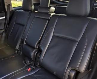 Noleggia Toyota Highlander a Tbilisi Georgia