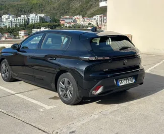 Motore Diesel da 1,5L di Peugeot 308 2023 per il noleggio a Rafailovici.