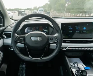 Noleggio Geely Coolray. Auto Comfort, Crossover per il noleggio negli Emirati Arabi Uniti ✓ Cauzione di Senza deposito ✓ Opzioni assicurative RCT, Senza deposito.