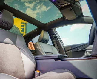 Noleggio Toyota Camry. Auto Comfort, Premium per il noleggio in Armenia ✓ Cauzione di Senza deposito ✓ Opzioni assicurative RCT, CDW, SCDW, FDW, Passeggeri, All'estero, Giovane.