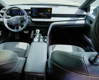 Motore Benzina da 2,0L di Toyota Camry 2024 per il noleggio a Yerevan.