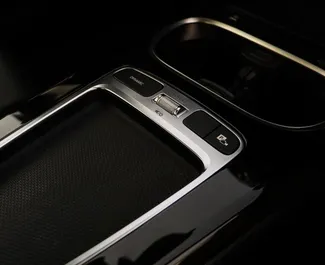 Mercedes-Benz CLA-Class 2025 con sistema A trazione posteriore, disponibile a Dubai.