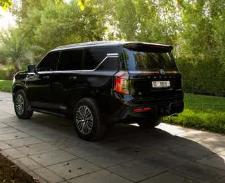 Noleggio Nissan Patrol. Auto Premium, Lusso, SUV per il noleggio negli Emirati Arabi Uniti ✓ Cauzione di Deposito di 2000 AED ✓ Opzioni assicurative RCT.