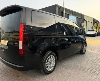Noleggio auto Hyundai Staria 2026 negli Emirati Arabi Uniti, con carburante Benzina e  cavalli di potenza ➤ A partire da 400 AED al giorno.