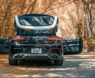 Motore Benzina da L di Mercedes-Benz E53 AMG 2024 per il noleggio a Dubai.