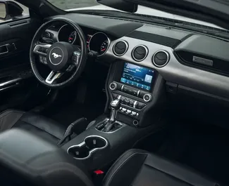 Noleggia Ford Mustang GT Cabrio a Tbilisi Georgia