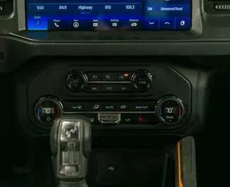 Motore Benzina da 2,7L di Ford Bronco 2024 per il noleggio a Tbilisi.