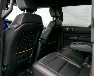 Ford Bronco 2024 disponibile per il noleggio a Tbilisi, con limite di chilometraggio di illimitato.