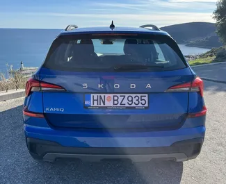 Vista frontale di un noleggio Skoda Kamiq a Herceg-Novi, Montenegro ✓ Auto #15454. ✓ Cambio Automatico TM ✓ 0 recensioni.