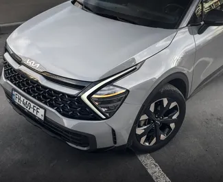 Kia Sportage 2023 disponibile per il noleggio a Tbilisi, con limite di chilometraggio di 150 km/giorno.