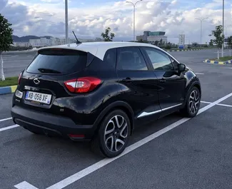Noleggio auto Renault Kaptur 2015 in Albania, con carburante Diesel e 70 cavalli di potenza ➤ A partire da 25 EUR al giorno.