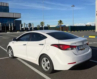 Motore Diesel da 1,6L di Hyundai Elantra 2015 per il noleggio a Durazzo.