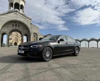 Mercedes-Benz C-Class 2023 disponibile per il noleggio a Tbilisi, con limite di chilometraggio di 250 km/giorno.