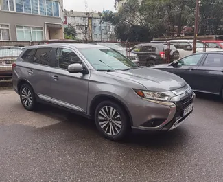Noleggio auto Mitsubishi Outlander 2019 in Georgia, con carburante Benzina e 166 cavalli di potenza ➤ A partire da 92 GEL al giorno.