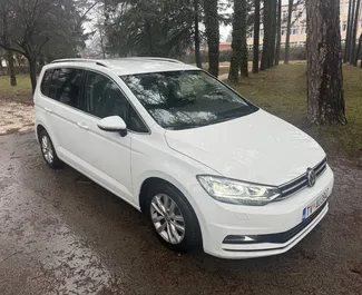 Motore Diesel da 2,0L di Volkswagen Touran 2019 per il noleggio a Budva.