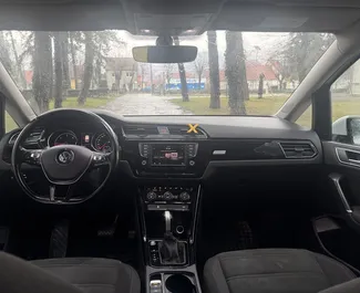Noleggio auto Volkswagen Touran #15440 Automatico a Budva, dotata di motore 2,0L ➤ Da Filip in Montenegro.
