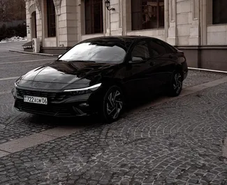 Vista frontale di un noleggio Hyundai Elantra ad Almaty, Kazakistan ✓ Auto #15529. ✓ Cambio Automatico TM ✓ 0 recensioni.