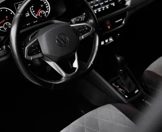 Volkswagen Polo Sedan 2021 disponibile per il noleggio ad Almaty, con limite di chilometraggio di 250 km/giorno.