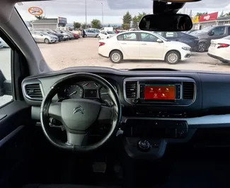 Noleggio Citroen Space Tourer. Auto Comfort, Monovolume per il noleggio in Turchia ✓ Cauzione di Deposito di 700 USD ✓ Opzioni assicurative RCT, CDW, SCDW, FDW, Furto.